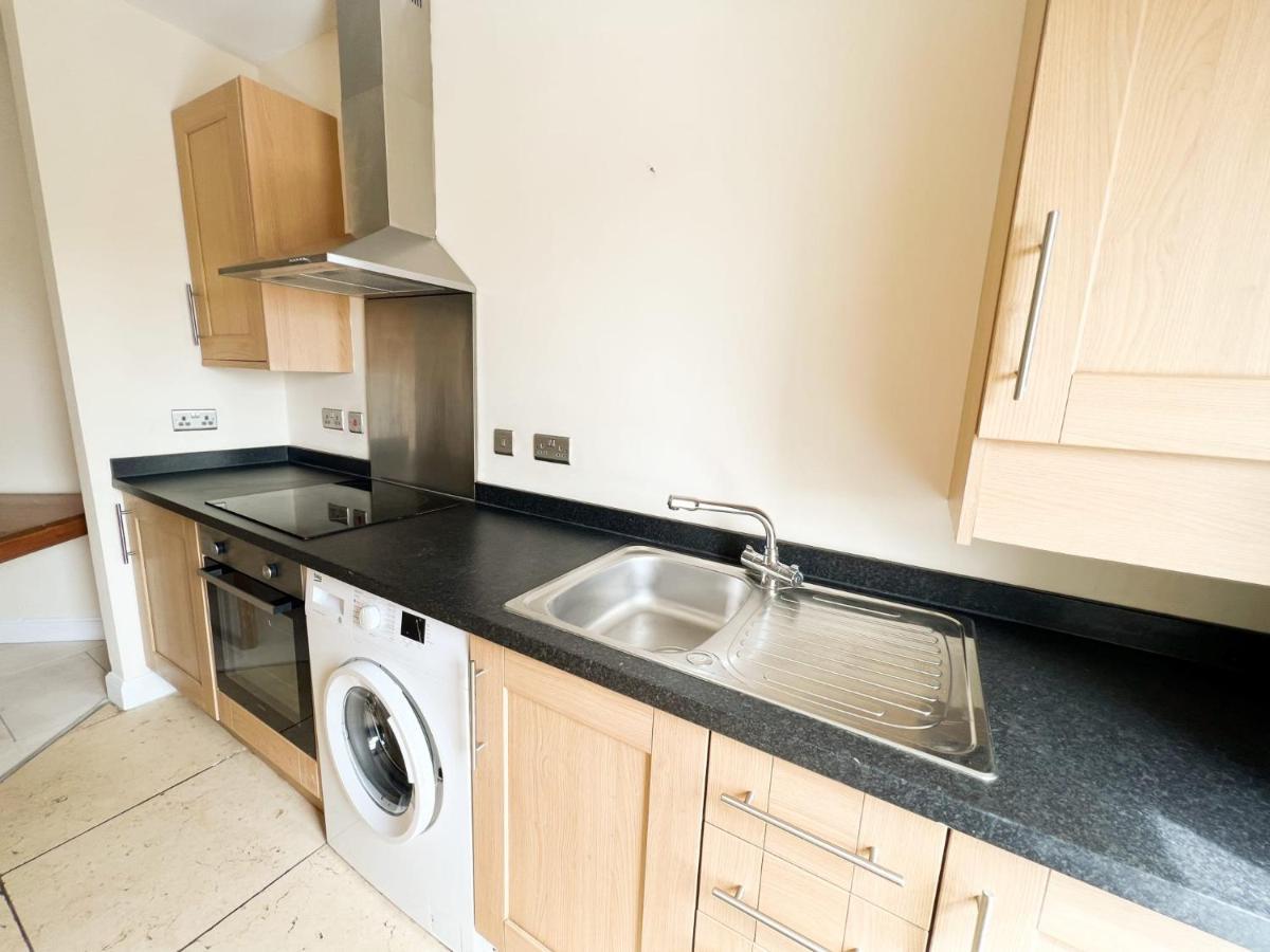 에든버러 Convenient 3Br Flat On Leith Walk 아파트 외부 사진